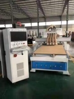 出售九成新冷压机双面刨精密锯排钻封边机梳齿机气泵