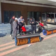 青海路面扫雪机批发