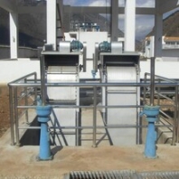 浙江舟山普陀机闸一体铸铁闸门2t螺杆启闭机价格