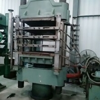 二手500吨油压机高倍率发泡成型