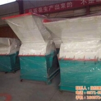 江州区木材粉碎机飞成机械全自动木材粉碎机