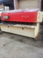 二手扬力液压剪板机4&times;2500合肥卖二手机床剪板折弯机