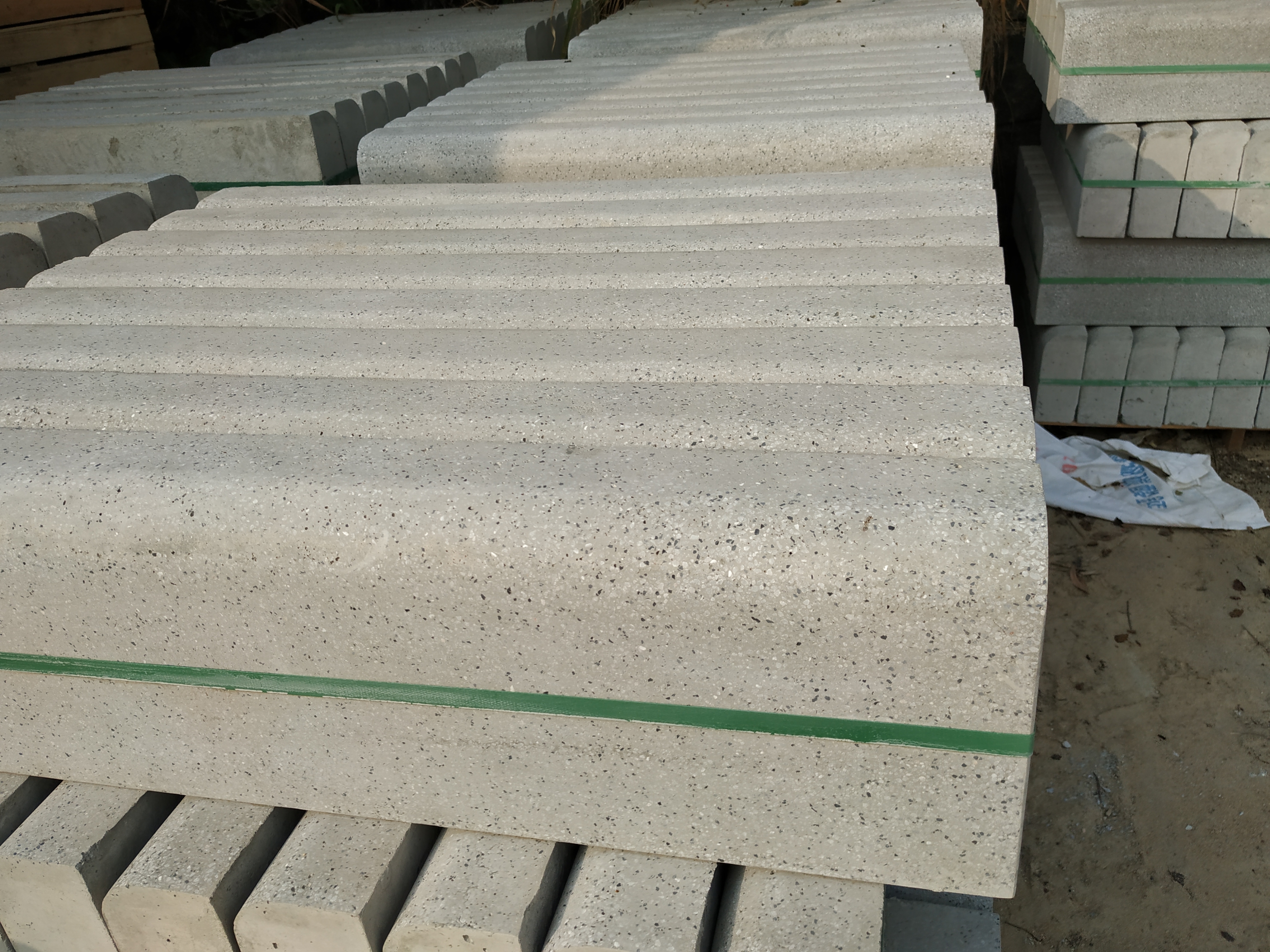 广州南沙水泥路沿石使用率