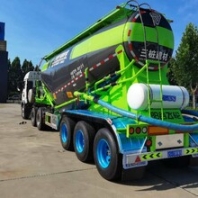 濮阳水泥罐车厂家报价