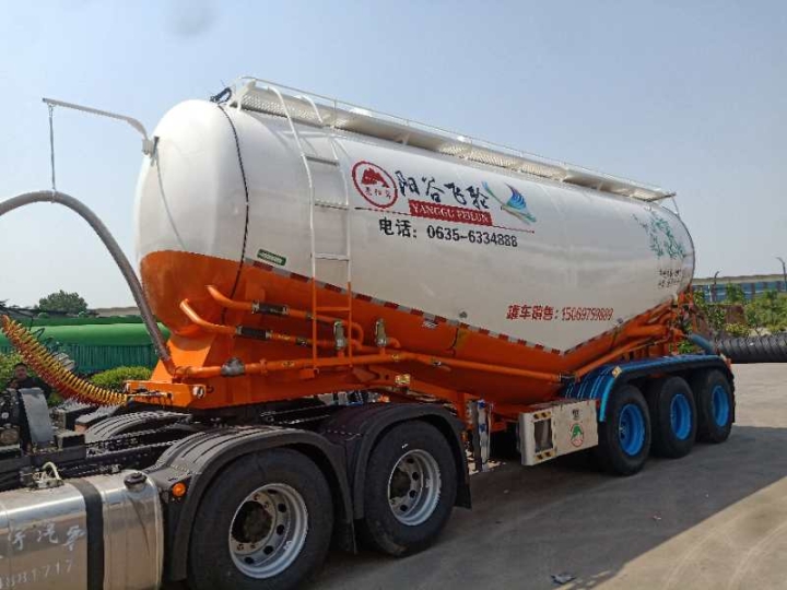 水泥罐车厂家