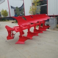 河南商丘三铧液压翻转犁435栅条深耕犁视频