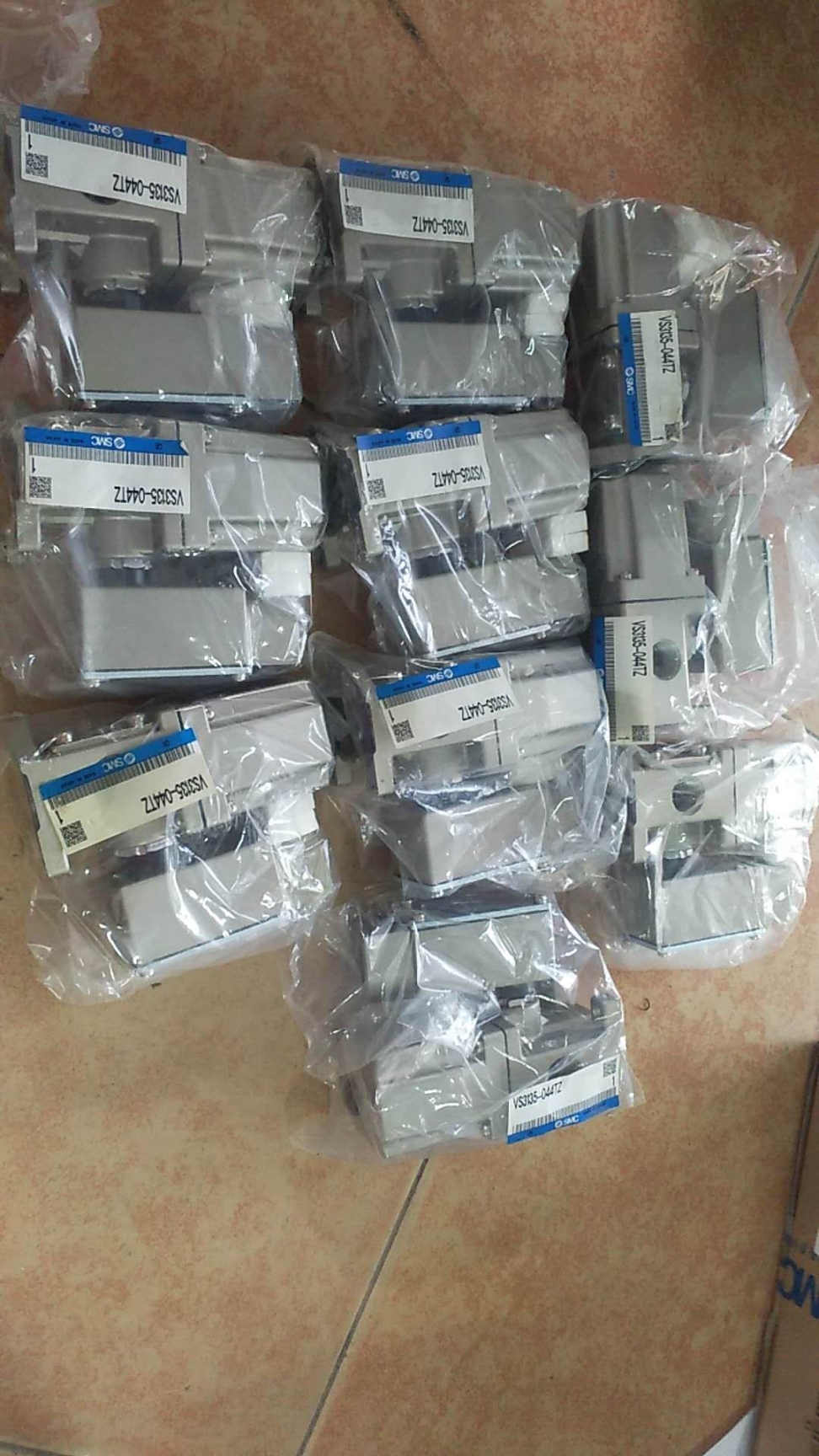 原装日本SMC电磁阀VS3135-044TZ