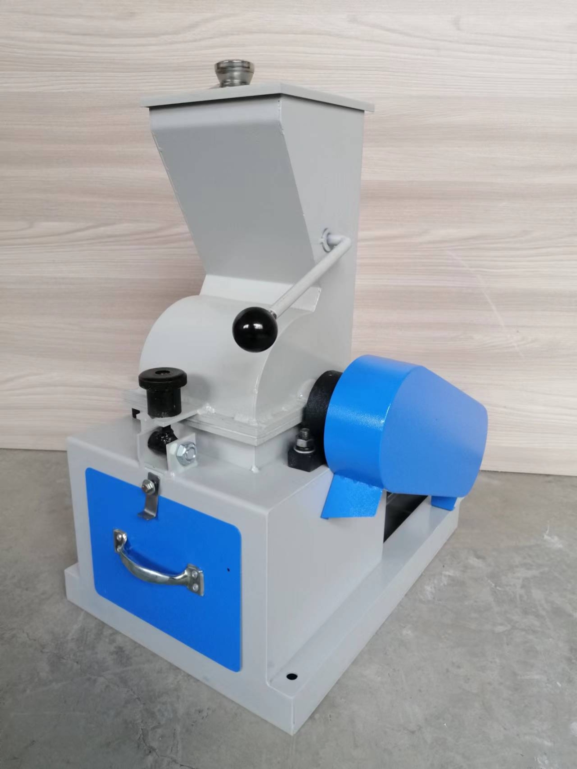 四川广安实验室化验锤式破碎机CP系列