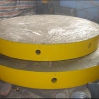 怎样把大连铸铁平台调水平位置