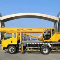 东风凯马福田唐骏12吨起重机16吨起重机吊车加重大架及支腿