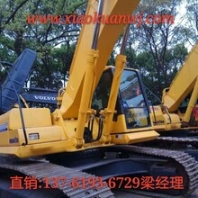 二手小松挖掘机