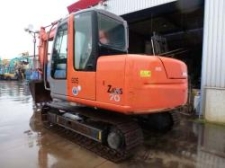 二手挖掘机市场选购二手挖掘机与新机比较有哪些优势？