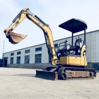 绝对超低价卡特原装进口二手小型挖掘机