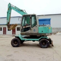 二手轮式挖掘机，新源65国产小型挖掘机报价