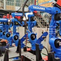 供应安川二手进口焊机机器人MH1400