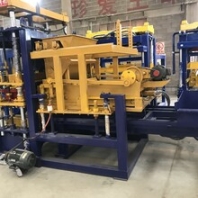 新型固废再利用全自动液压制砖机免烧砖