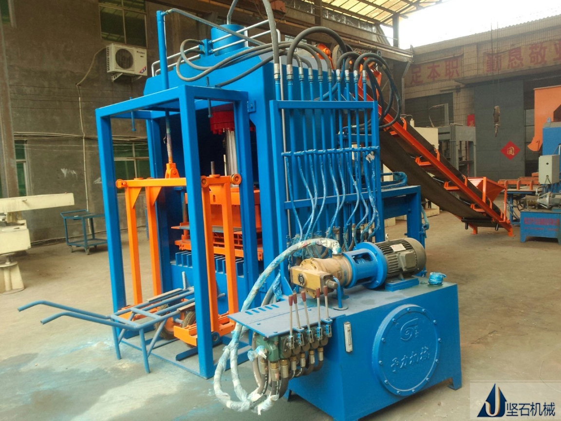 砌块砖机脱模技术的突破