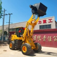 搅拌斗装载机双马达搅拌斗铲车无级变速铲车搅拌斗定制安装日力重工