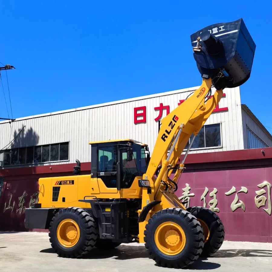 临工铲车安装搅拌斗2方搅拌斗装载机价格工程定制搅拌斗铲车日力重工