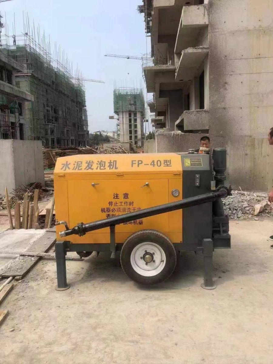 30型混凝土水泥发泡机石膏基自流平输送泵工地水泥回填