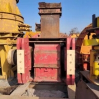 大宏立辊压机,水泥生料出售大宏立60x90高压对辊破碎机结构