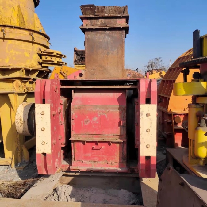 二手大宏立出售大宏立60x90高压对辊破碎机出售,对辊机