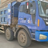 出售大批前四后四自卸车