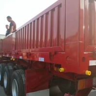 13米鹅颈低平板半挂车生产诚信商家13米挂车能装多少吨油