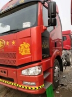 出售二手大运牵引车国五430马力双驱轻体原车