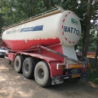 沙田镇出售二手德龙牵引车国四排放双驱轻体可分期