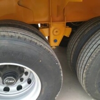 茂名化州市二手天龙双驱13米轻型平板高低板半挂车