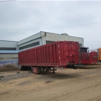 云浮郁南二手重卡豪沃重汽双驱半挂车13米系列篮板60cm箱板货车