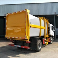 酒店侧装压缩垃圾车油缸