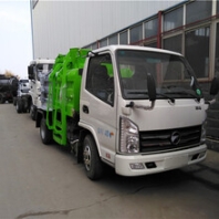 酒店压缩垃圾车垃圾桶